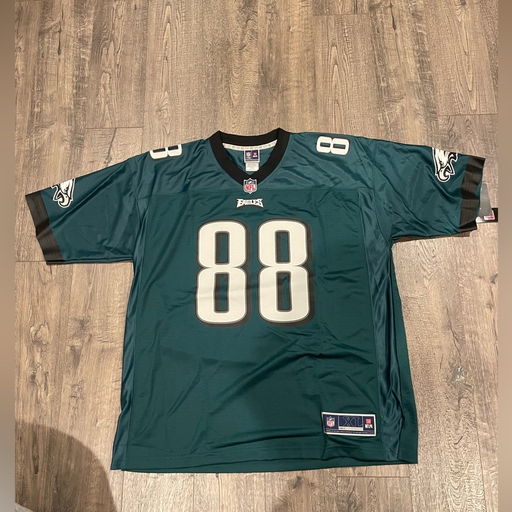NWT!!! Eagles Jersey